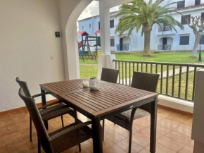 Enjoy Cala Porter Apto en complejo vacacional
